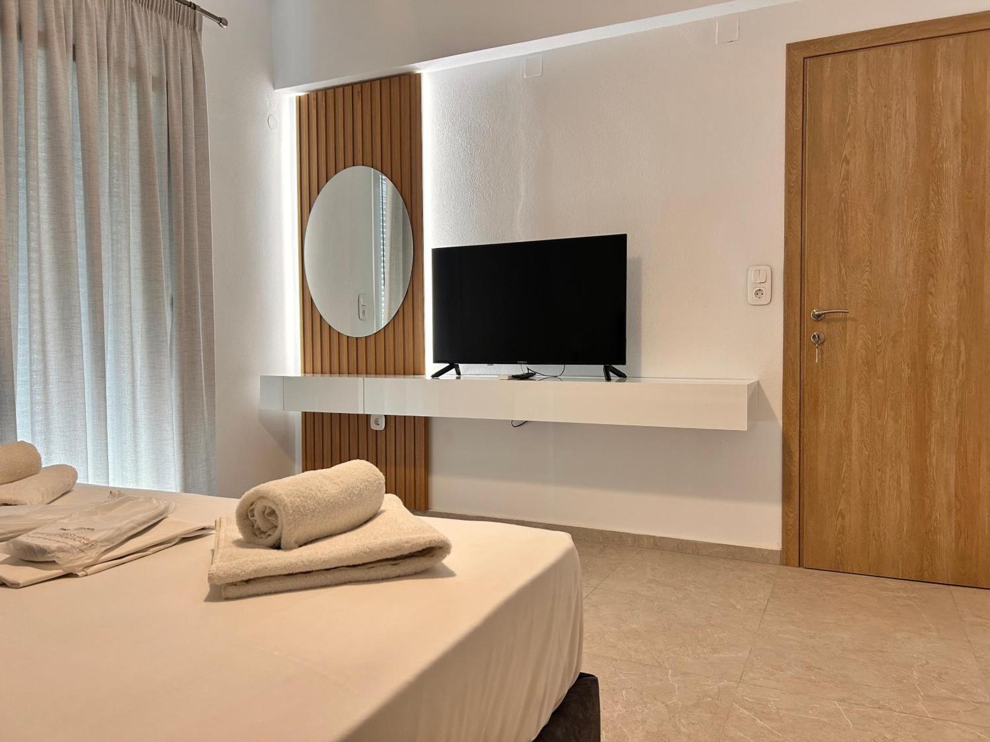 Quince City 2 Heraklion  Exterior photo